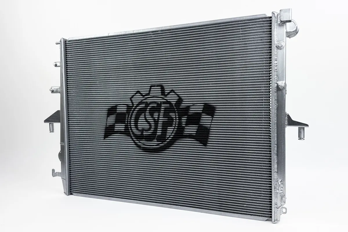 03-10 Porsche 955/957 Cayenne / 07-15 Audi Q7 / 04-10 Volkswagen Touareg Heavy-Duty Performance Radiator 1