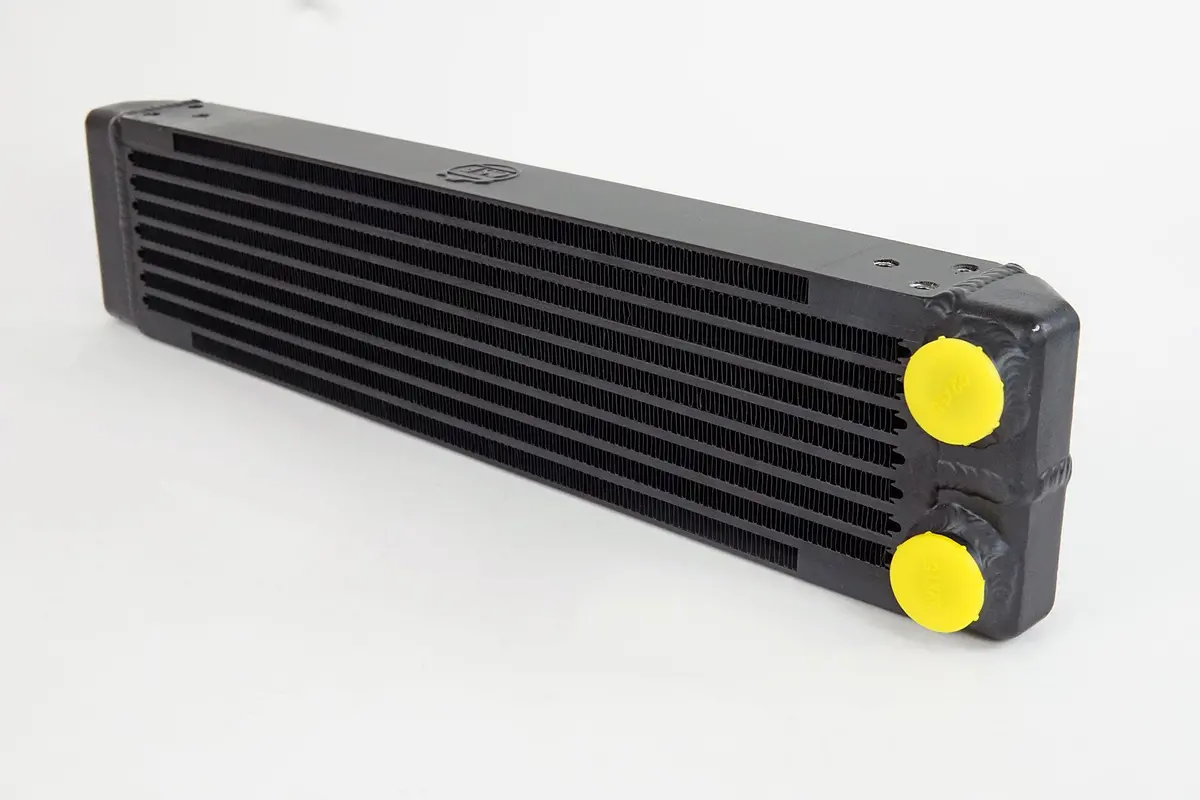 Universal Dual-Pass Oil Cooler / Rs Porsche / M22 X 1.5 / 22L X 4.75H X 2.16W 1