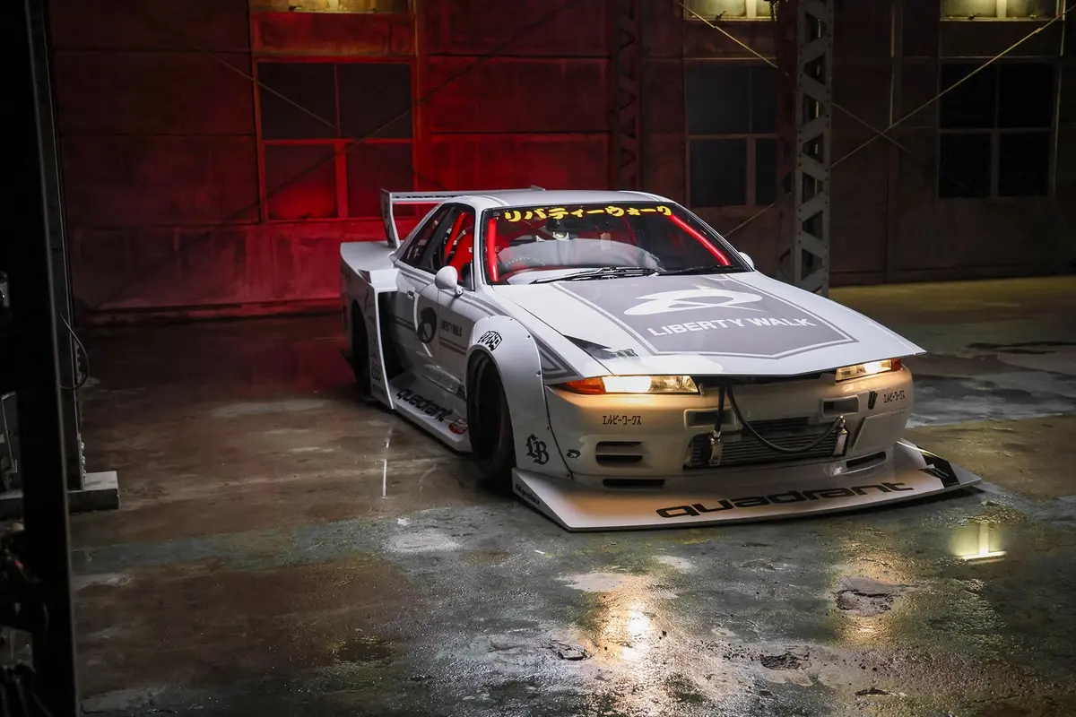 Lb-Kaido Works Nissan R32 Skyline 1