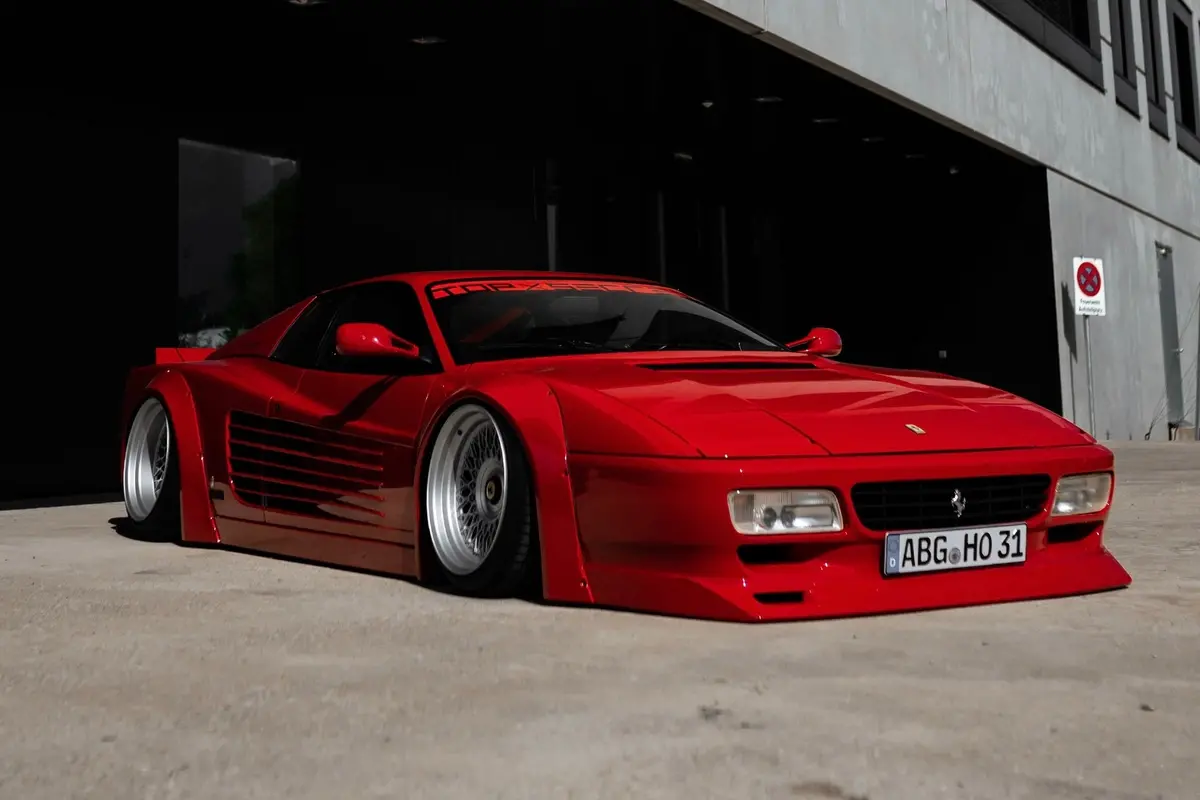 Lb-Works Ferrari 512Tr / Testarossa 1