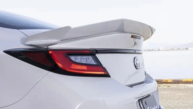 Kuhl Racing Kruise Rear Wing Type Li Toyota Gr86 (Zn8) & Subaru Brz (Zd8) 2022+ 1
