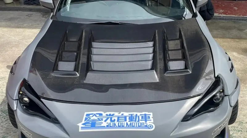 Origin Lab Type 3 Vented Hood Cfrp (Hoods) 1