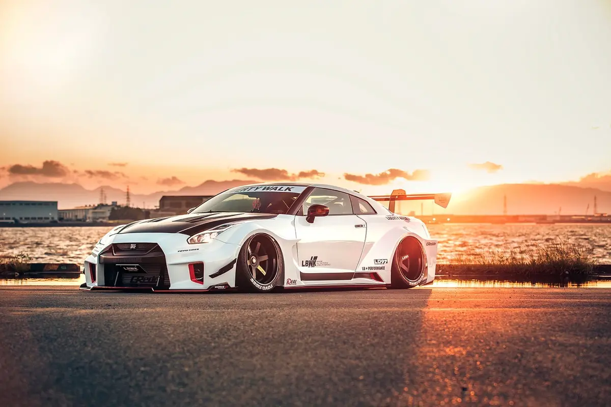 Lb-Silhouette Works Gt Nissan 35Gt-Rr 1