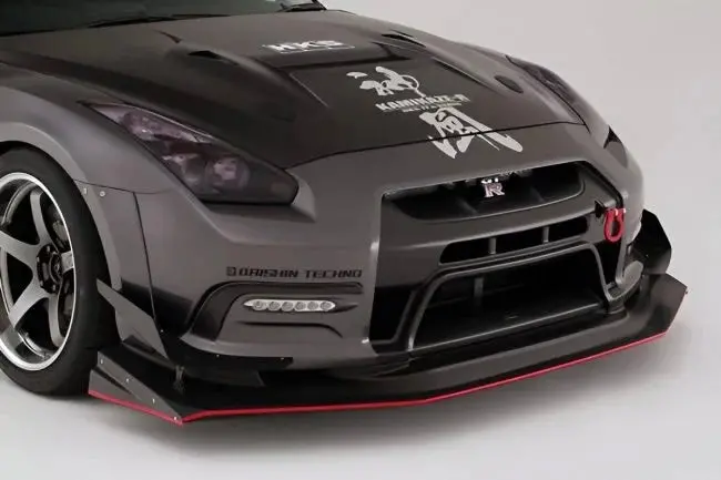 Varis Kamikaze-R Circuit Ver. Front Bumper And Vsdc Diffuser For Cba-R35 / Dba-R35 Nissan Gt-R [Vani-103 / Vani-104] 1