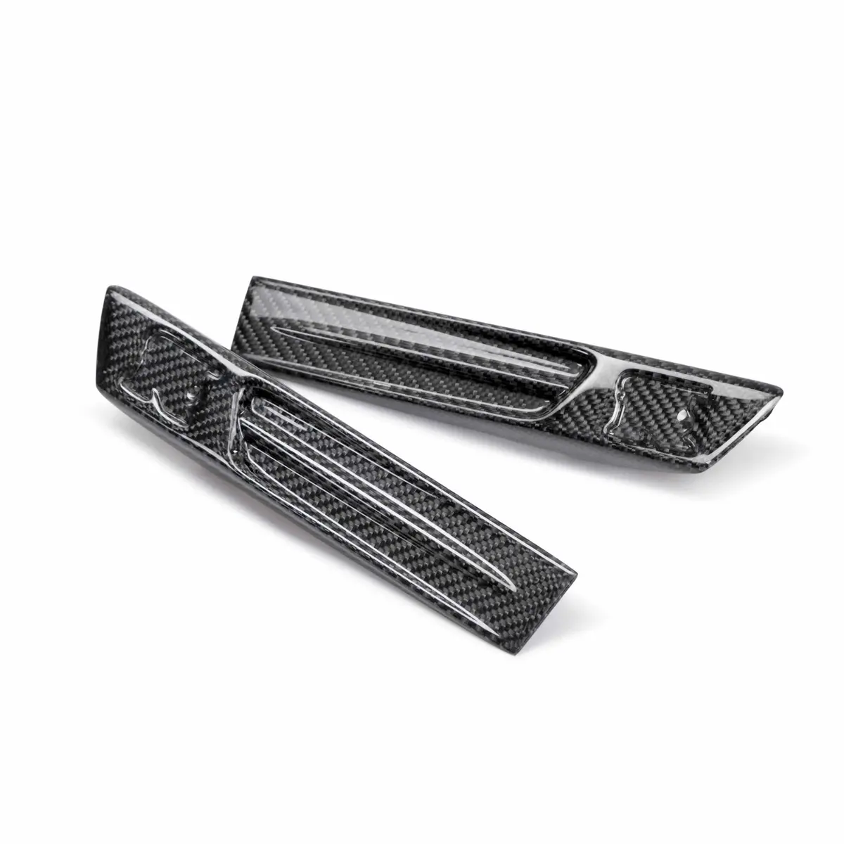 Carbon Fiber Fender Duct Logo For 2009-2022 Nissan Gtr 1