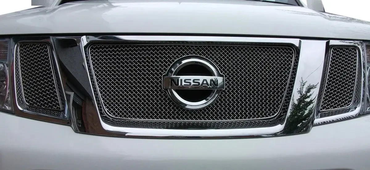 Zunsport Nissan Navara Upper Grille Set 1