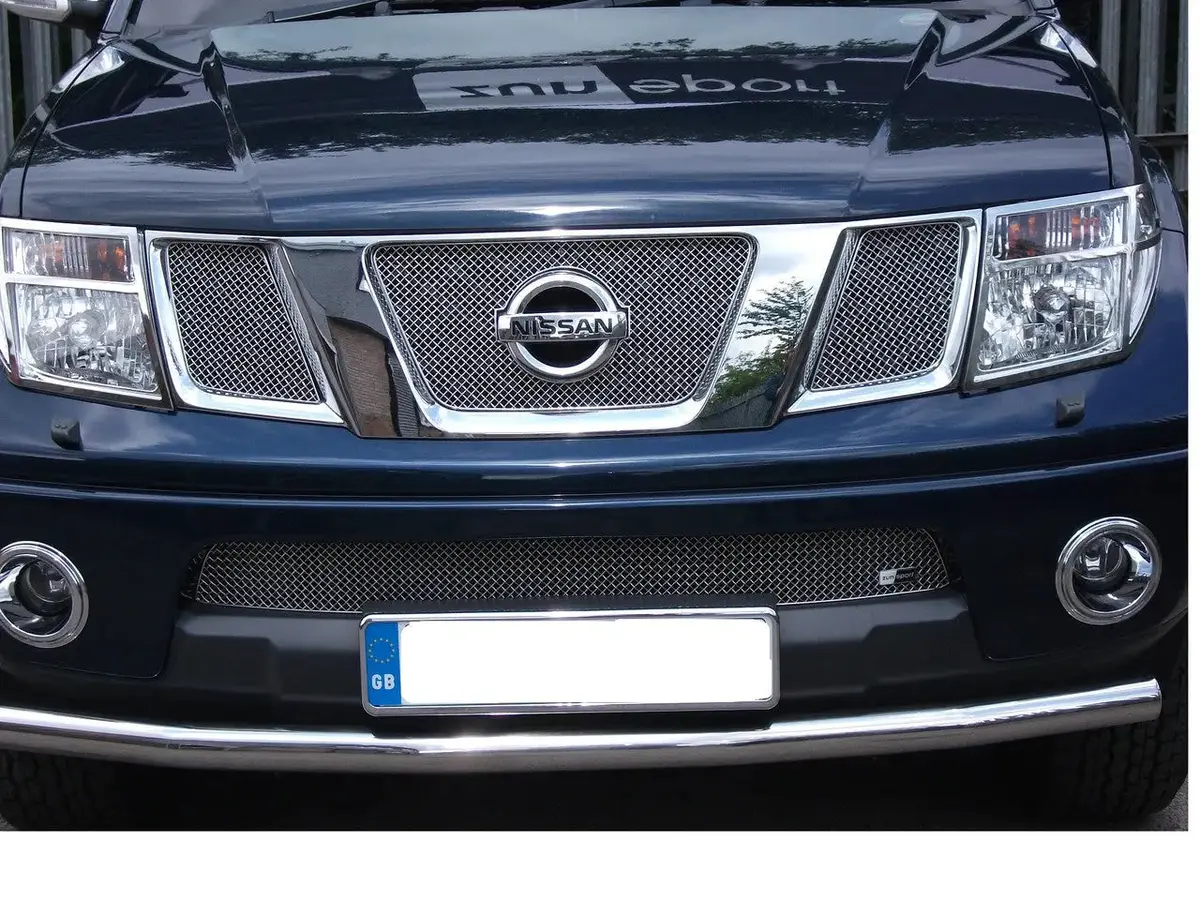 Zunsport Nissan Navara - Front Grille Set 1