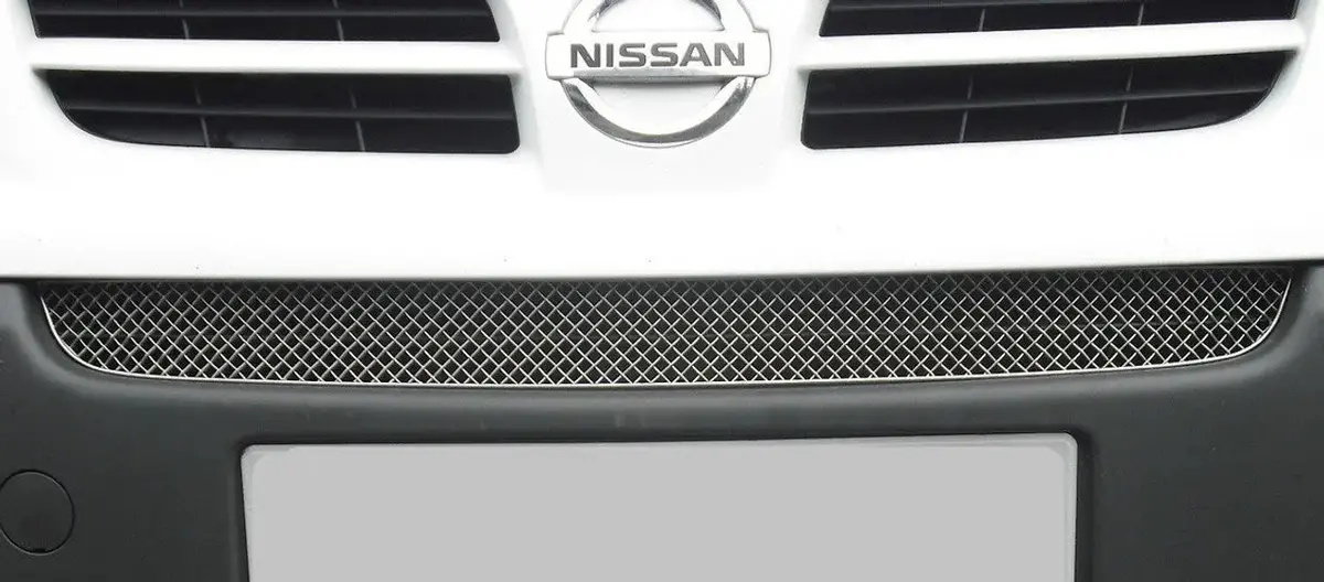 Zunsport Nissan Primastar - Centre Grille 1