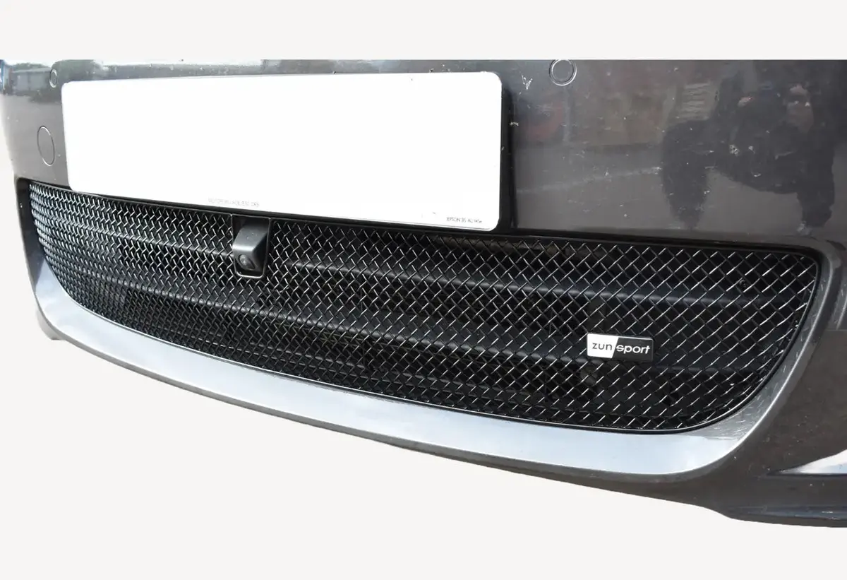 Zunsport Porsche Panamera 970 Facelift With Front Driving Camera - Lower Grille 1