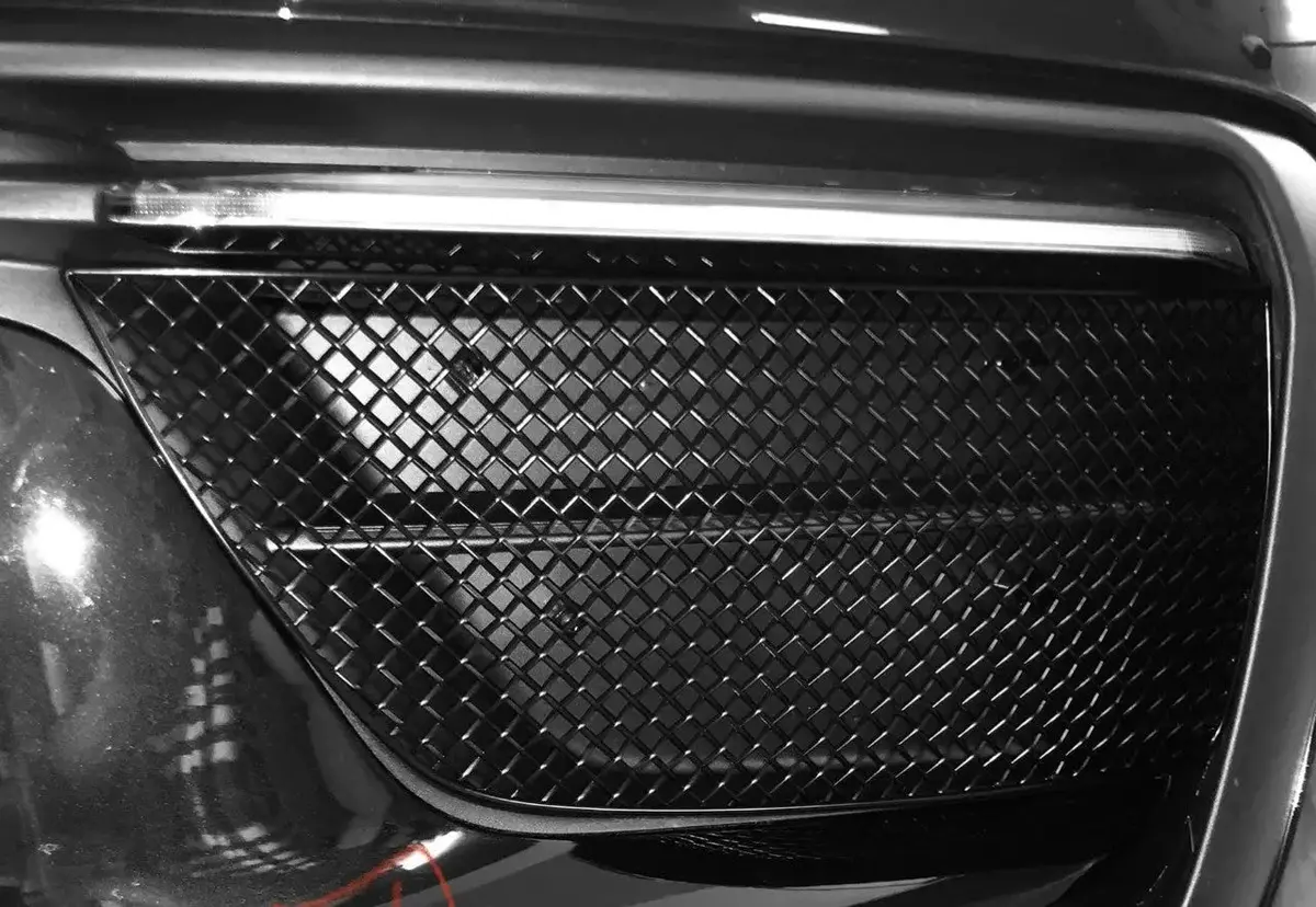 Zunsport Porsche Macan Base 2021 Facelift / 2022 - Outer Grille Set 1