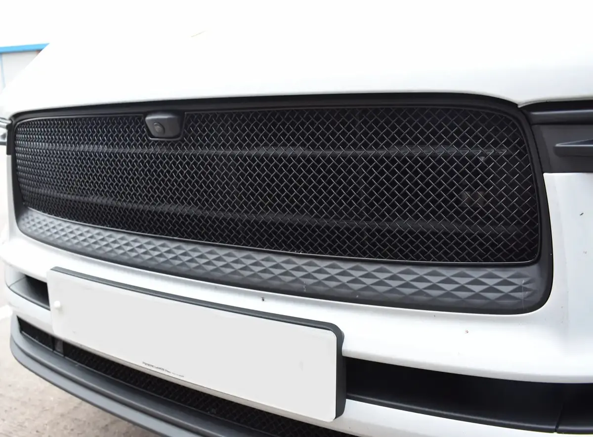 Zunsport Porsche Macan S And Gts 2021 Facelift / 2022 With Driving Camera - Upper Grille 1