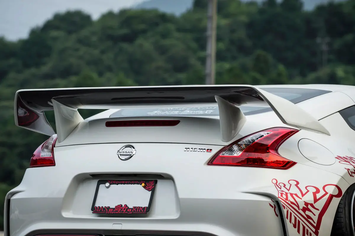 326 Power Manriki Wing W/Logo For Nissan (Z34/370Z) 1